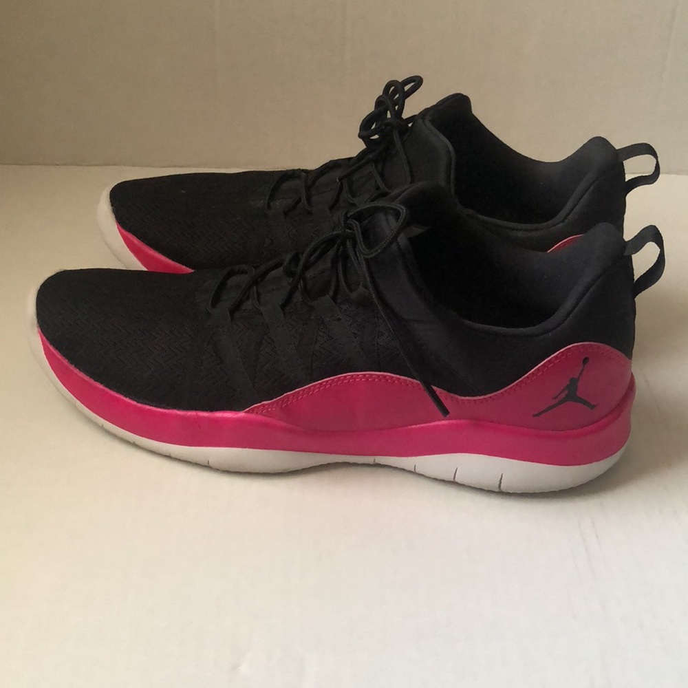 Jordan Deca Fly GG